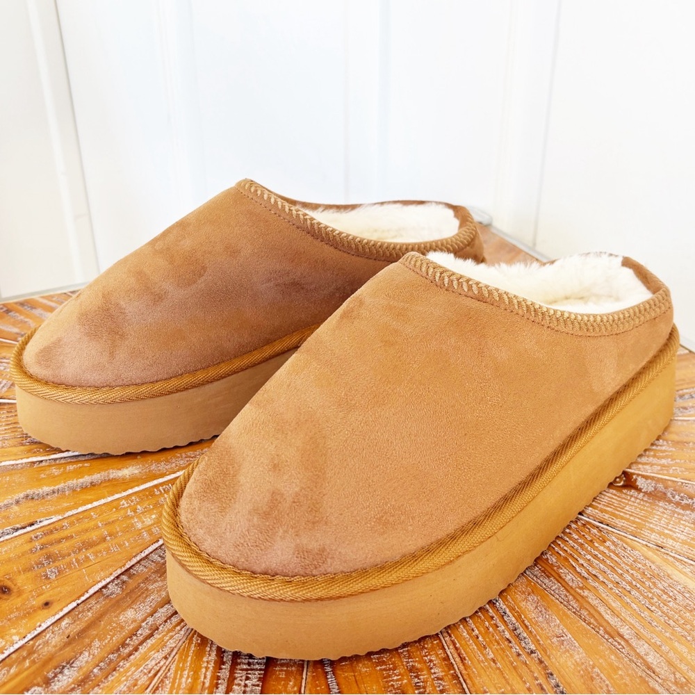 NWT Shoe Dazzle Cozy Tan Women's Platform Shoes in Size 10 - Picture 3 of 11